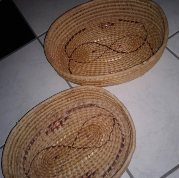 2 Boho Wicker Sea Grass Oval Wicker Baskets - Picture 1 of 7